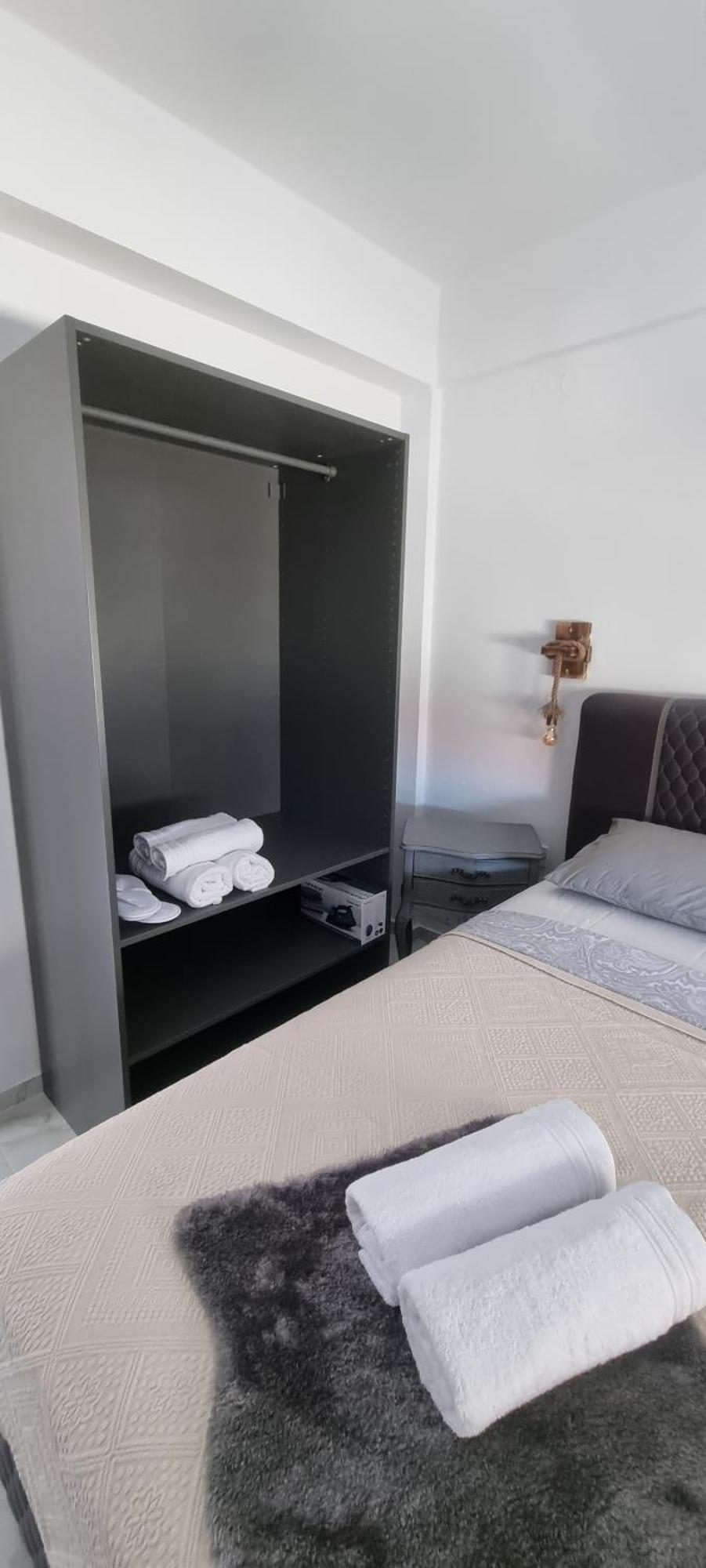 Ellis-Suites Nea Peramos Kavala Exterior foto