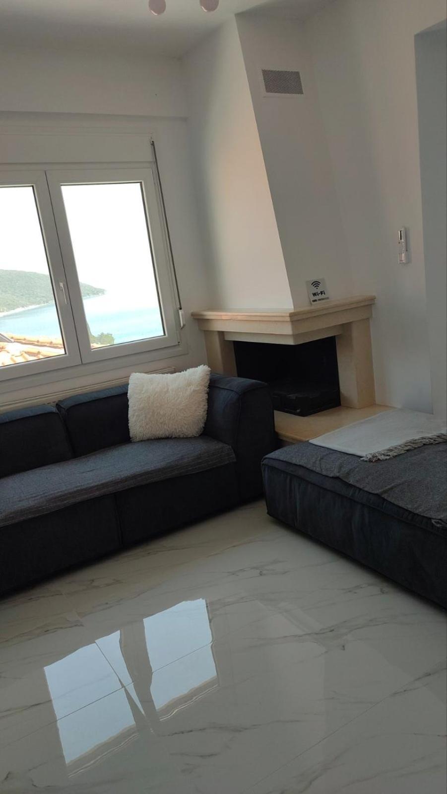 Ellis-Suites Nea Peramos Kavala Exterior foto