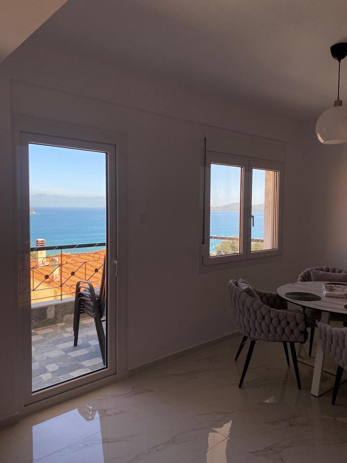 Ellis-Suites Nea Peramos Kavala Exterior foto