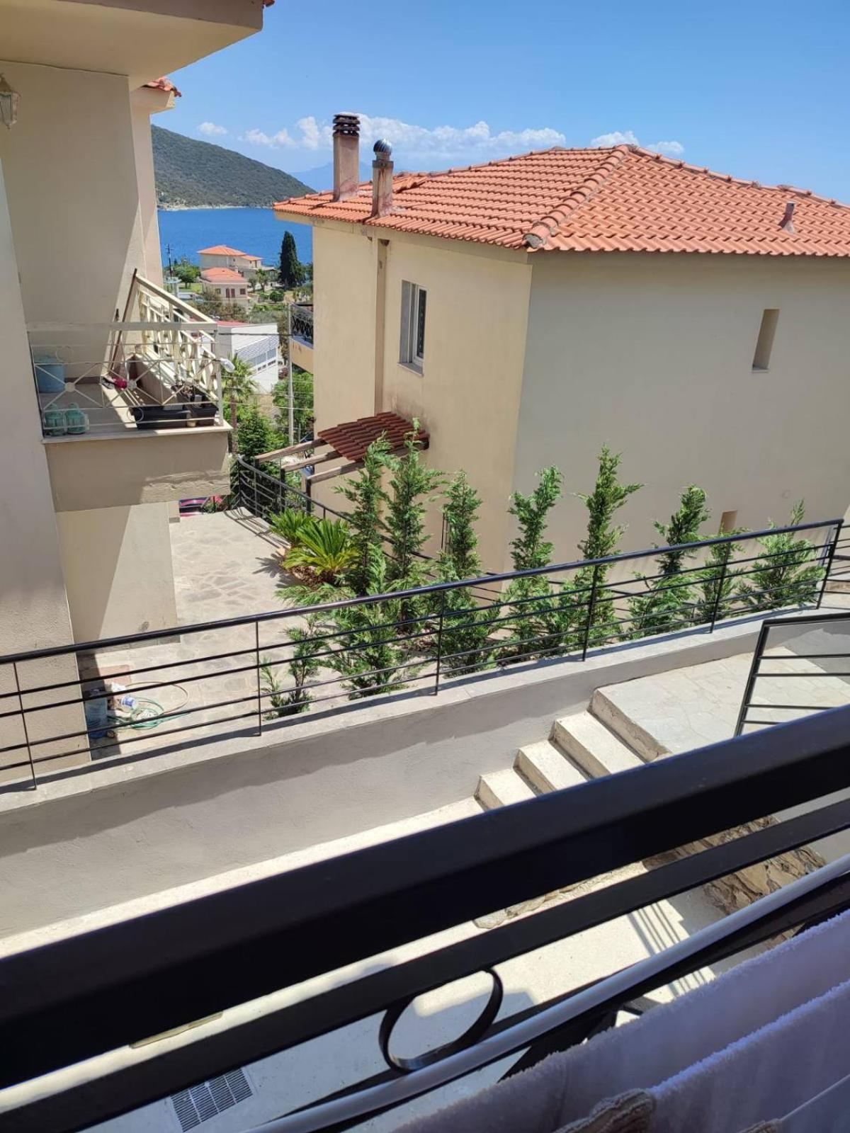 Ellis-Suites Nea Peramos Kavala Exterior foto